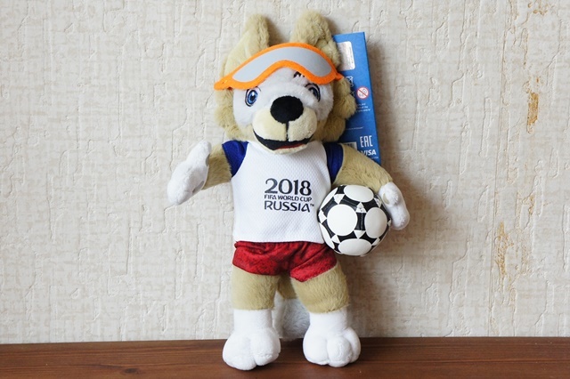 Sale Fifaサッカーワールドカップ18 公式マスコット オオカミのザビヴァーカぬいぐるみ 28ｃｍ