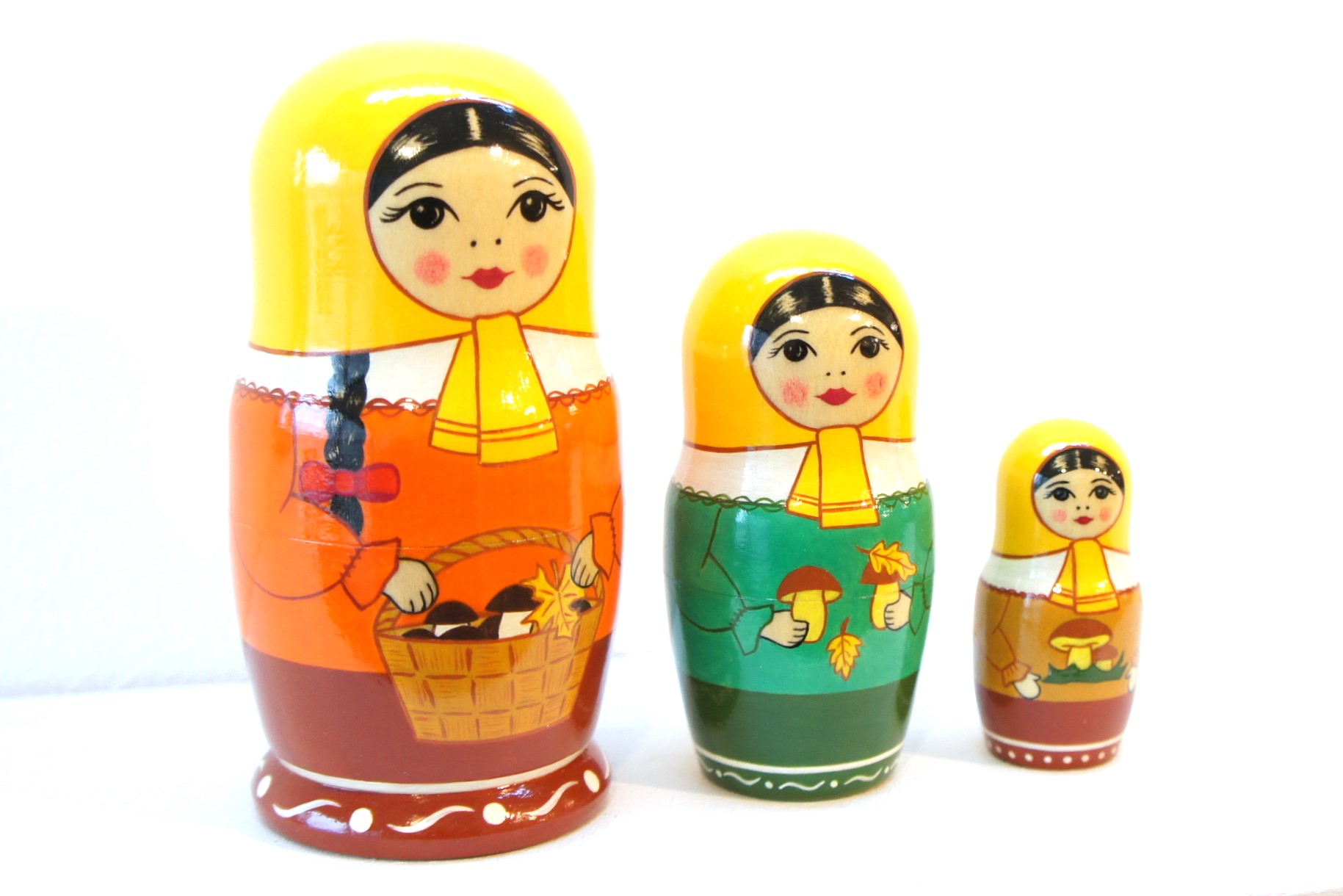 マトリョーシカ【きのこ狩り】猫ちゃん